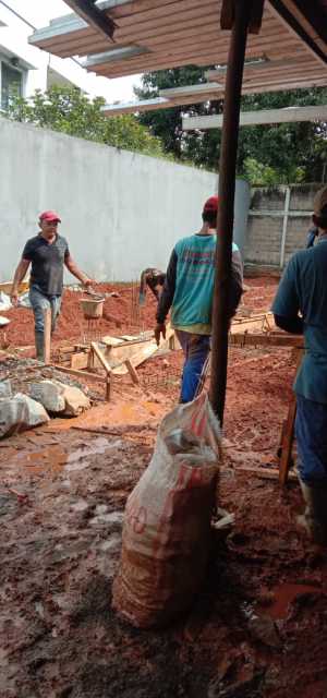 Pembuatan rumah di puspita loka